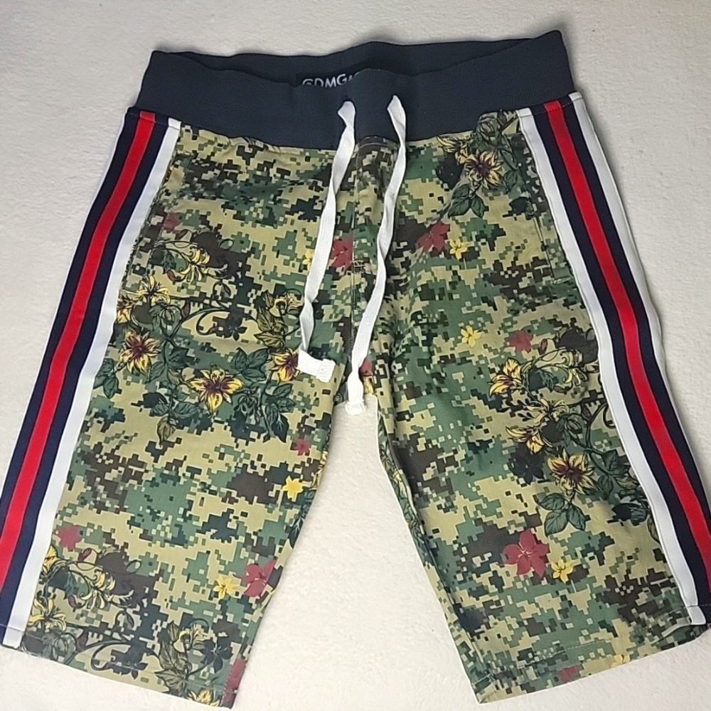 CDMG Short 💚